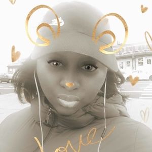 Meet your Posher, Naya's